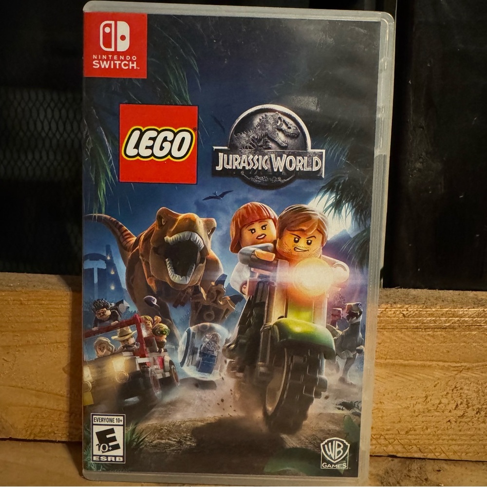 LEGO Jurassic World for Nintendo Switch - Picture 2 of 6